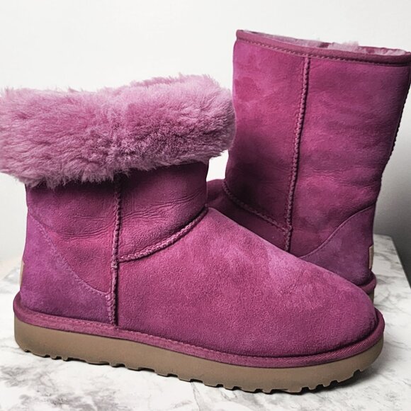 Genuine Pink Ugg Classic Short Shearling Lined Boot - Picture 3 of 5